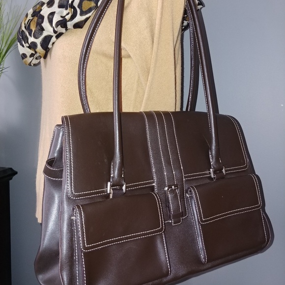 Ann Taylor Handpurse - Picture 2 of 8